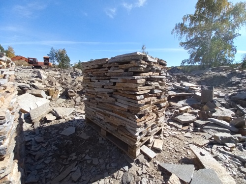 Плитняк златолит серебристый для мощения на бетон купить в Томской области