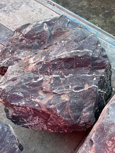 Камни для ландшафтного дизайна красно-фиолетовые 10-60 килограмм купить в Томской области