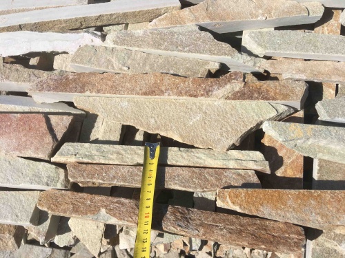 Горбушка златолит золотистый для облицовки купить в Томской области