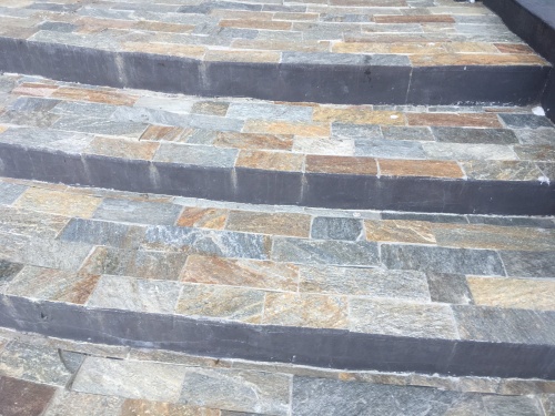 Плитка из Златолита Уральского для лестницы купить в Томской области