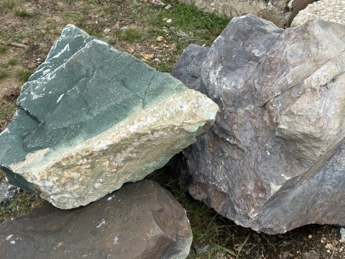 Камни для ландшафтного дизайна зелёные 10-60 килограмм купить в Томской области