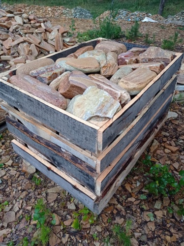 Златолит жёлтый, жёлто-зелёный глыбки и валуны для ланшафтного дизайна купить в Томской области