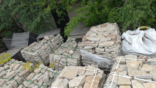 Гранитный плитняк галтованный для парковки купить в Томской области