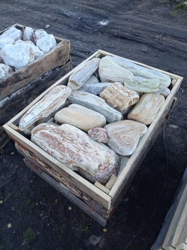 Златолит жёлтый, жёлто-зелёный глыбки и валуны для ланшафтного дизайна купить в Томской области